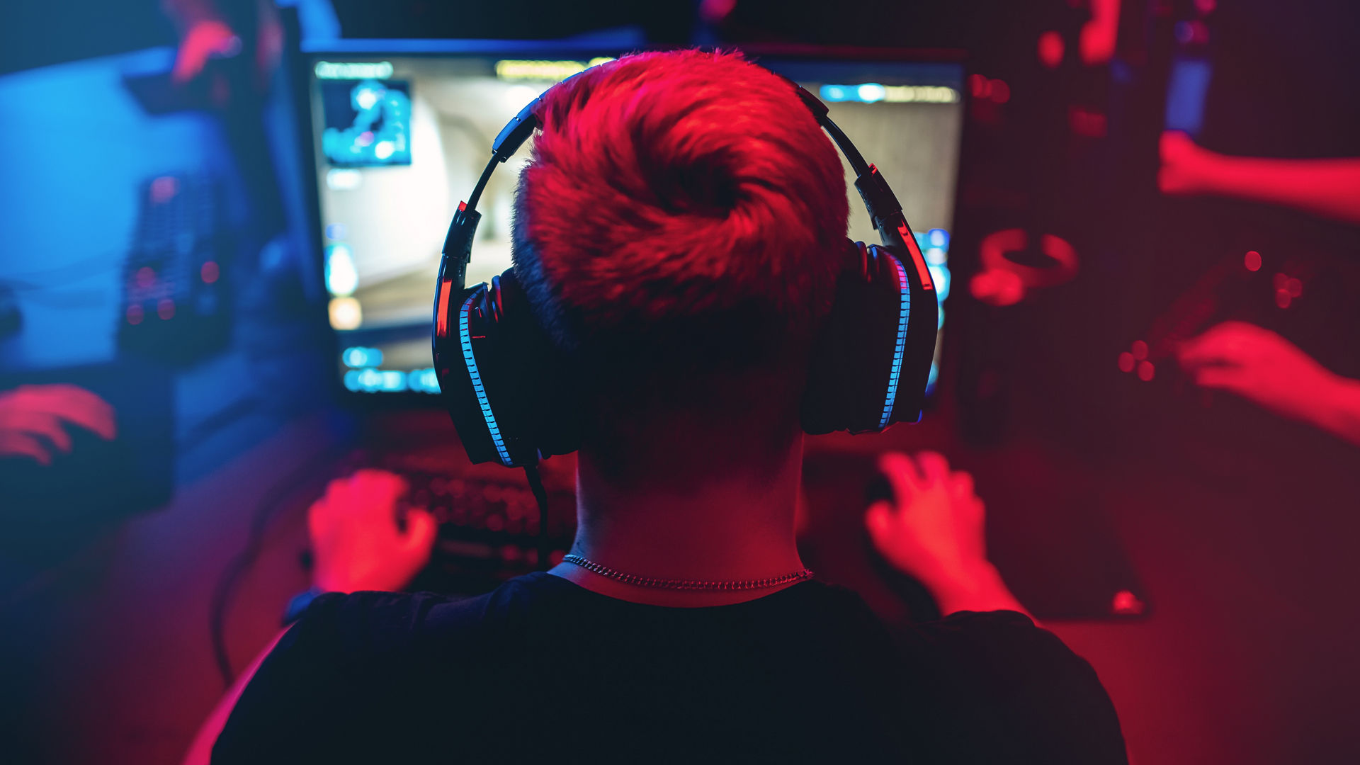 Professional gamer playing online games