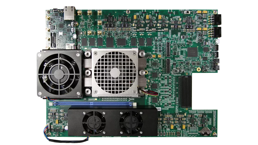 Agilex™ 7 FPGA M シリーズ開発キット - HBM2e エディション