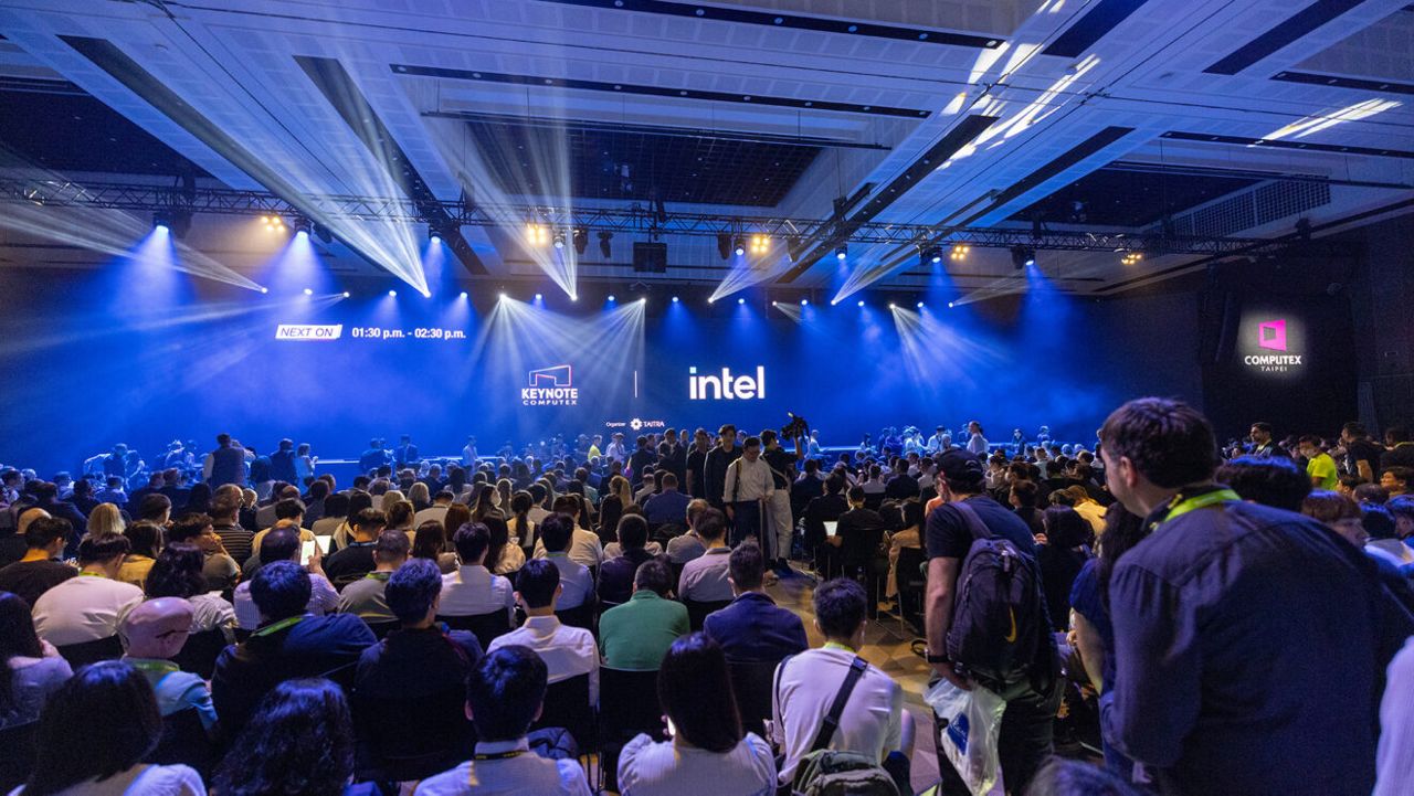 Computex2026-keynote-crowd-1