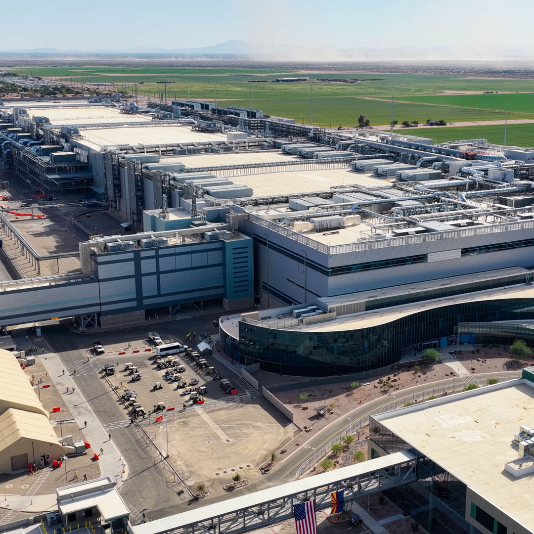 A drone photo shows Intel’s new Fab 52 in Chandler, Arizona, in September 2025. Fab 52 is Intel’s fifth high-volume fab at its Ocotillo campus. This facility will produce the most advanced logic chips in the United States and is part of the more than $100 billion Intel is investing to expand its domestic operations.