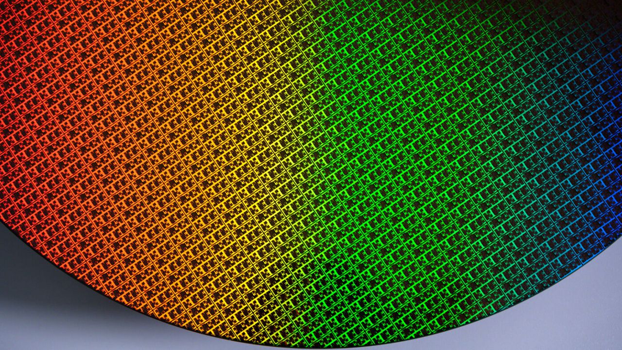 Intel 18A, Intel Foundry's leading-edge process node, is on trac