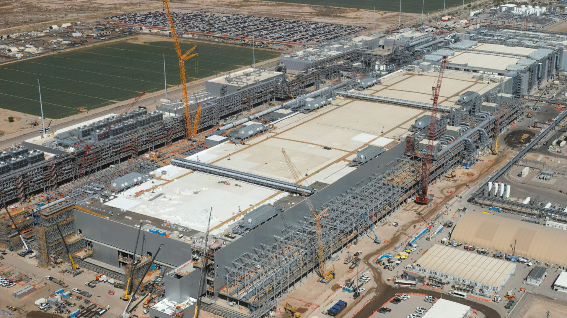 Aerial view of construction progress at Intel’s Ocotillo campus in Chandler, Arizona.
