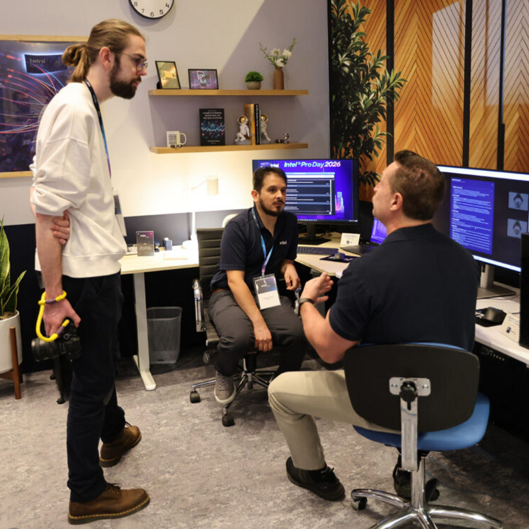 Press and industry analysts experience hands-on demonstrations of Intel vPro-enabled devices and Intel Arc Pro solutions, exploring the latest advancements in commercial PC security, AI-driven manageability, fleet management, and graphics capabilities during Intel's exclusive showcase event. (Credit: Intel Corporation)