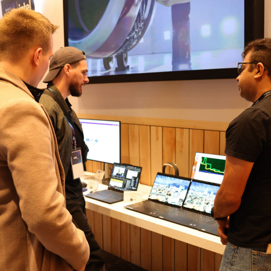 Press and industry analysts experience hands-on demonstrations of Intel vPro-enabled devices and Intel Arc Pro solutions, exploring the latest advancements in commercial PC security, AI-driven manageability, fleet management, and graphics capabilities during Intel's exclusive showcase event. (Credit: Intel Corporation)