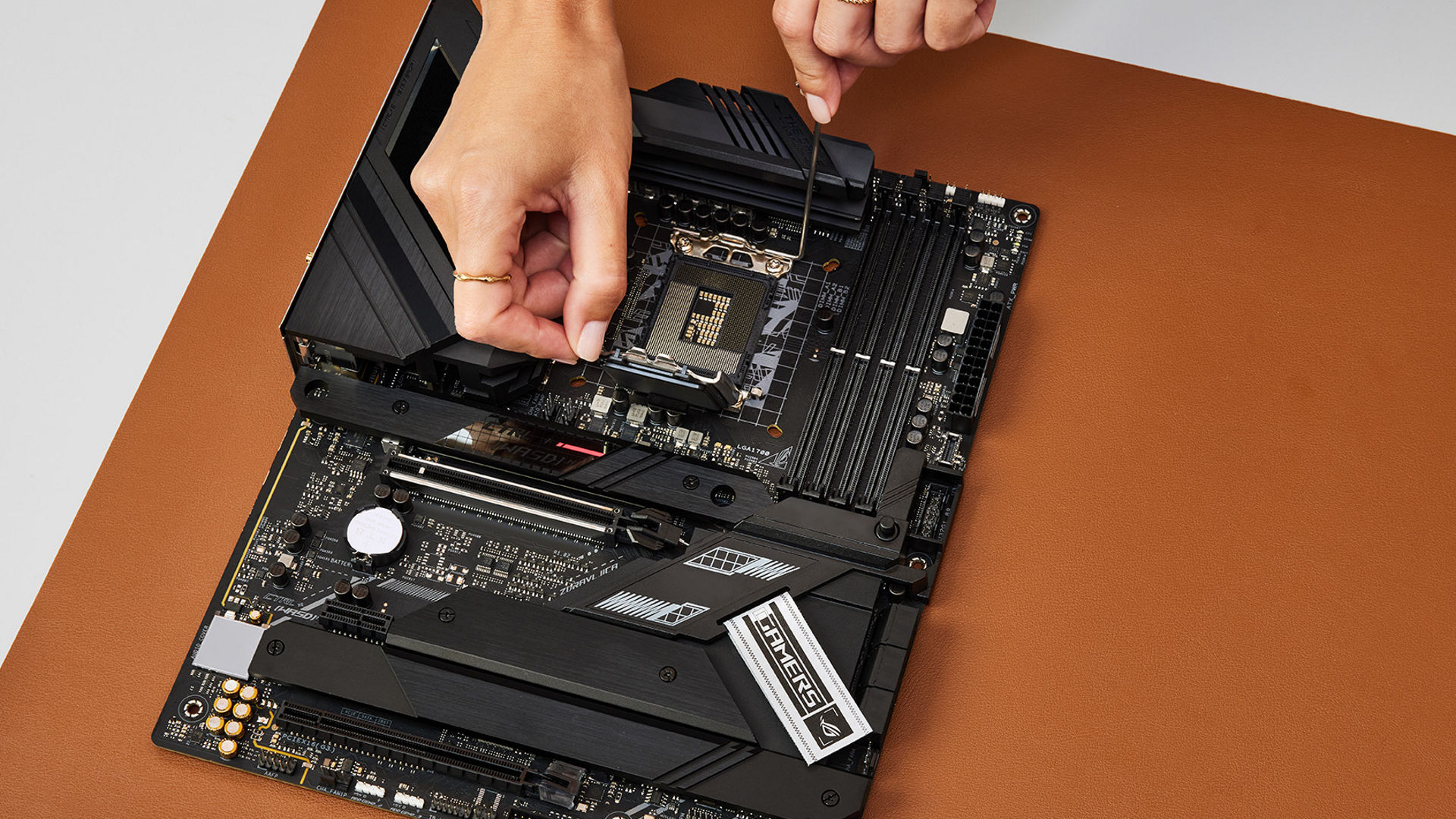 Photo of CPU installation overhead screw