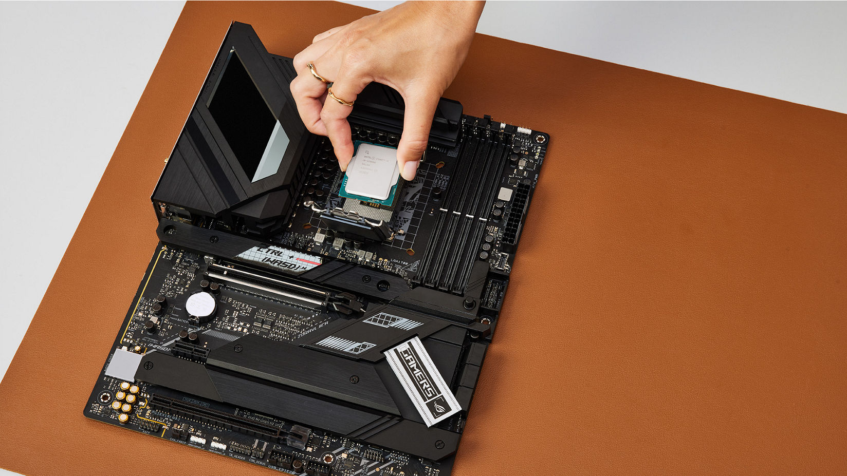 Photo of CPU installation overhead