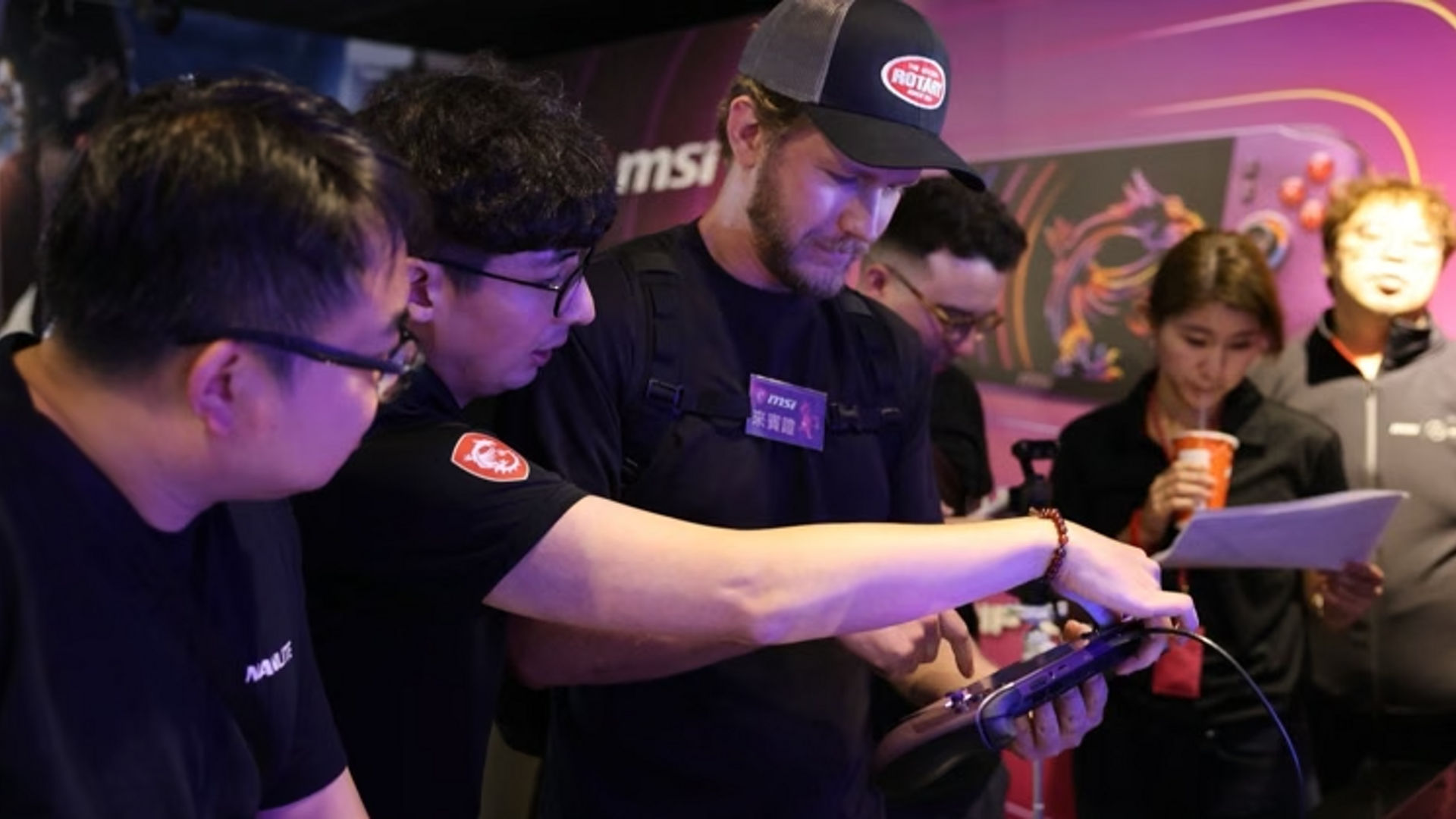 three ways intel msi engineered worlds first arc g3 handheld poster