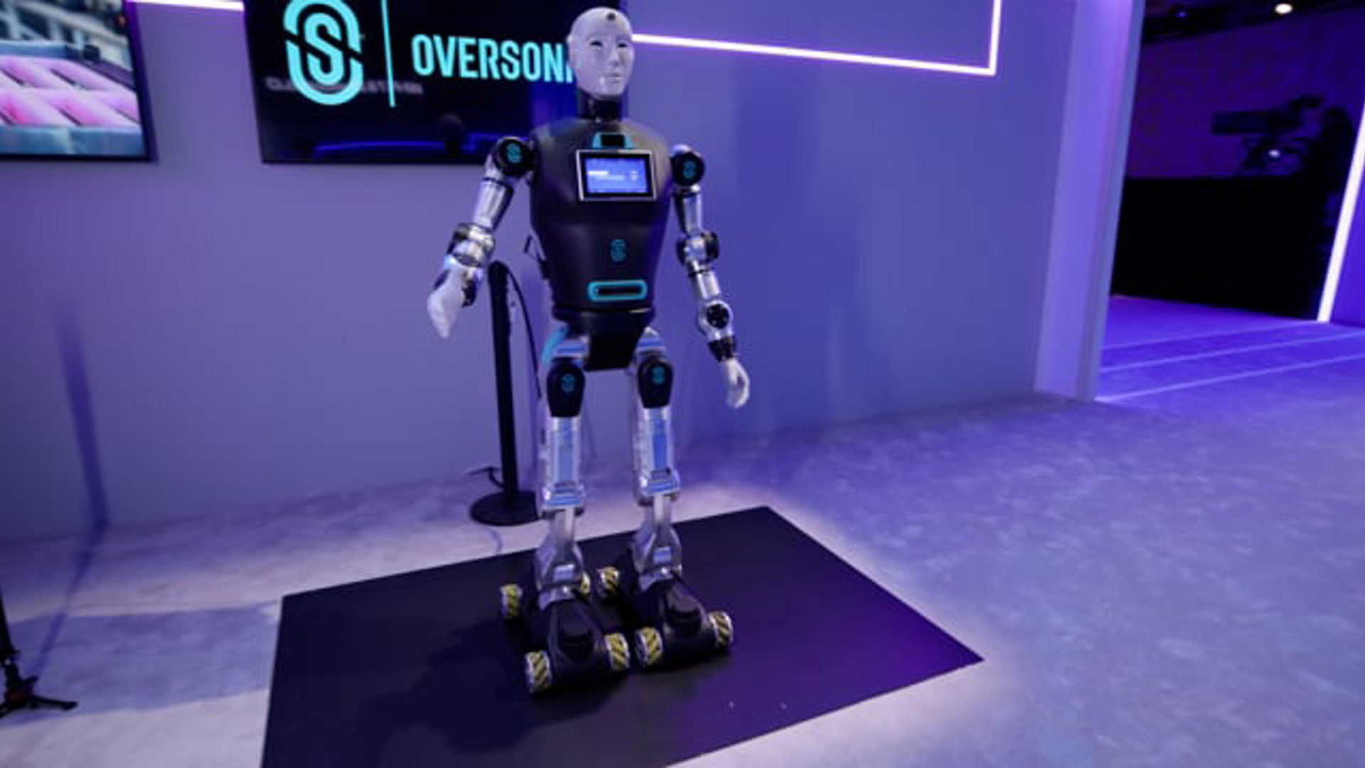 B-roll video shows the RoBee robot from Oversonic Robotics, based in Italy, now powered by Intel® Core™ Ultra Series 3 edge processors. Up until now, RoBee was powered by discrete GPUs on-device and for AI training. But it’s now being tested with Core Ultra Series 3 which provides the performance and efficiency RoBee needs to operate smoothly in demanding healthcare and manufacturing environments. The advanced CPU architecture manages navigation, perception, and multiple tasks simultaneously, while optimized power usage allows longer, uninterrupted operation. With built-in AI acceleration, Core Ultra 3 enables real-time, on-device processing. RoBee can recognize people, understand gestures, and analyze surroundings instantly, without relying on the cloud — ensuring fast responses and strong data privacy. Its graphics and sensor processing capabilities allow precise vision, safe movement, and accurate object handling, from navigating crowded corridors to interacting gently with patients. (Credit: Intel Corporation) 