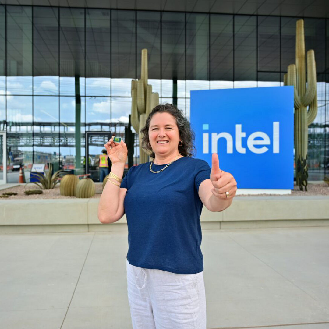 Zivit Katz-Tsameret, Vice President, Intel Foundry Manufacturing and Supply Chain, Factory Manager holds a Panther Lake chip outside Intel Arizona’s Ocotillo campus in September 2025.